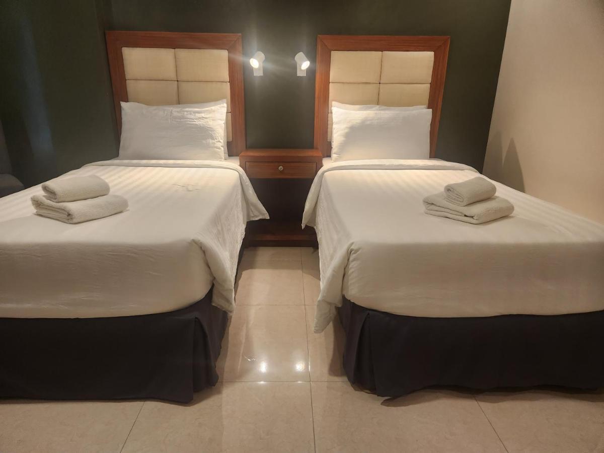 Hotel Herencia 625 Daraga  Экстерьер фото