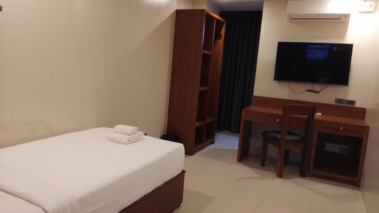 Hotel Herencia 625 Daraga  Экстерьер фото