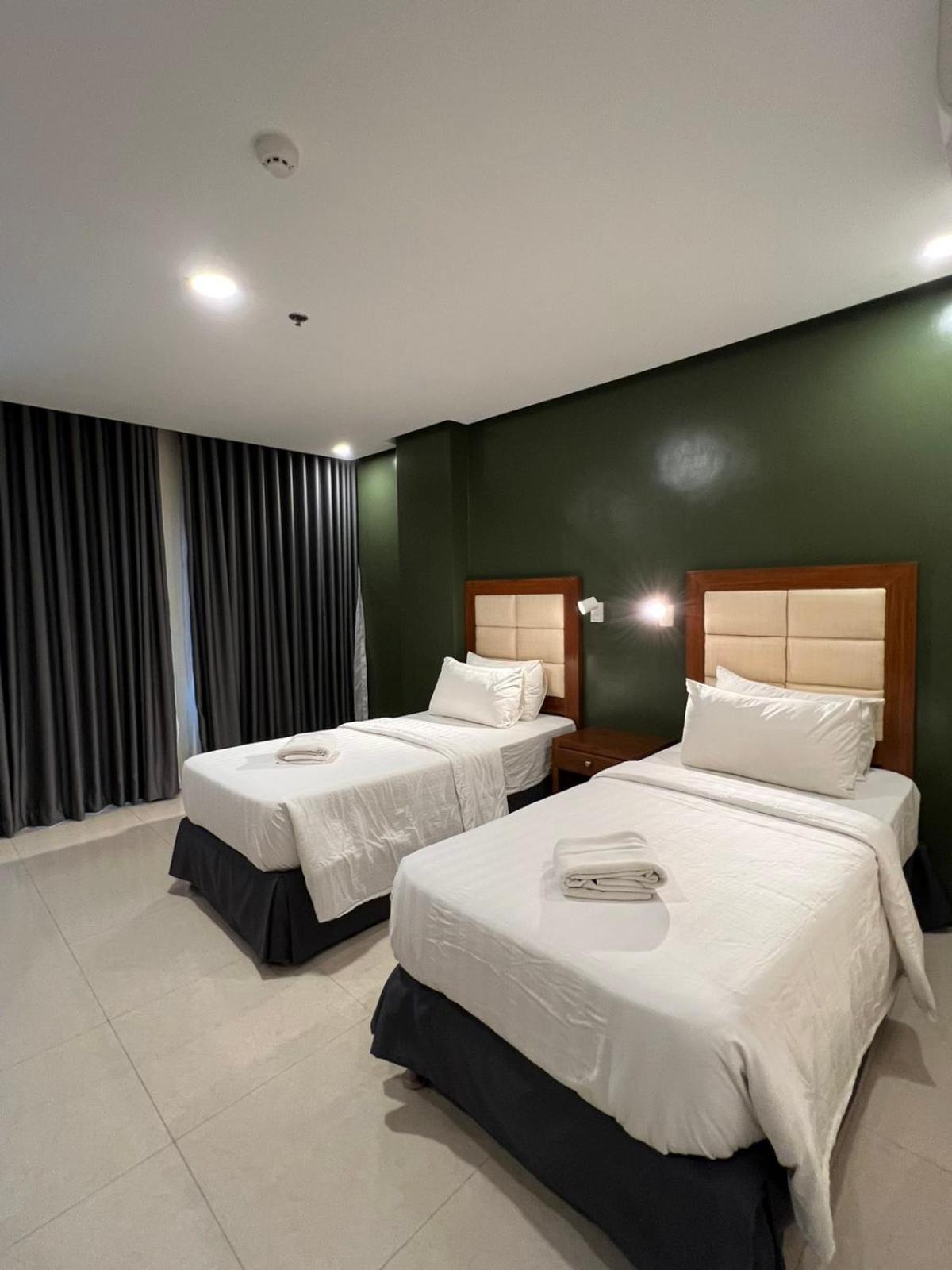 Hotel Herencia 625 Daraga  Экстерьер фото